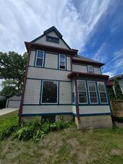 206 Linn Street, Janesville, WI 53548