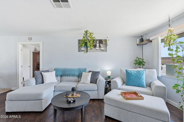 14438 N 33RD Place, Phoenix, AZ 85032