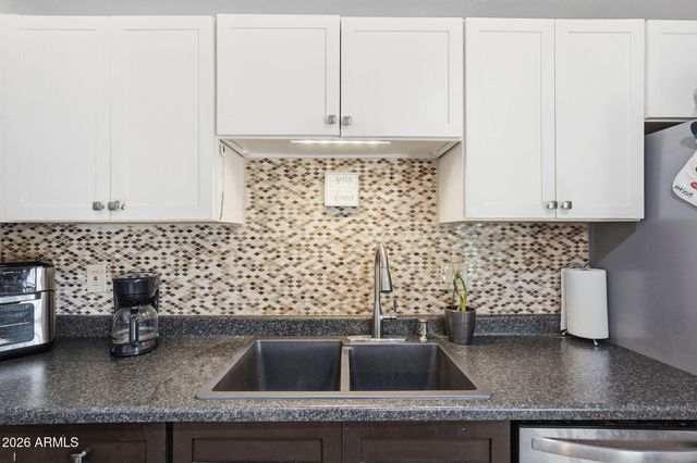 14438 N 33RD Place, Phoenix, AZ 85032