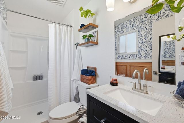 14438 N 33RD Place, Phoenix, AZ 85032