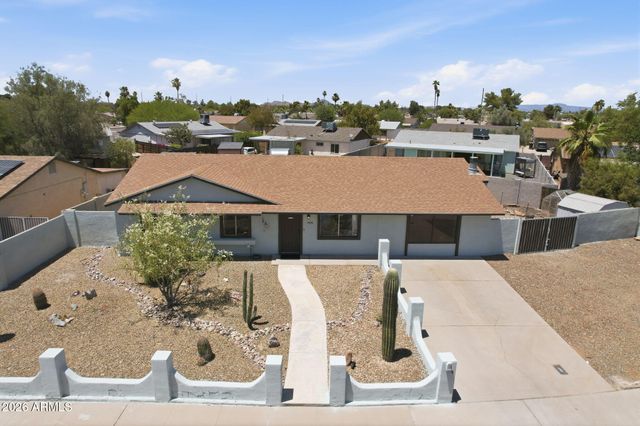 14438 N 33RD Place, Phoenix, AZ 85032