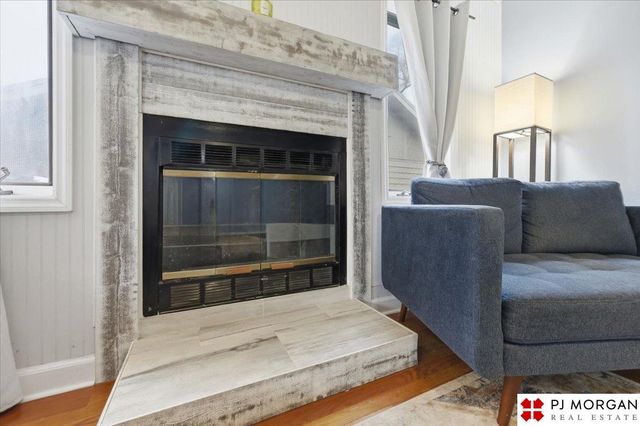 2806 S 33rd Street, Omaha, NE 68105