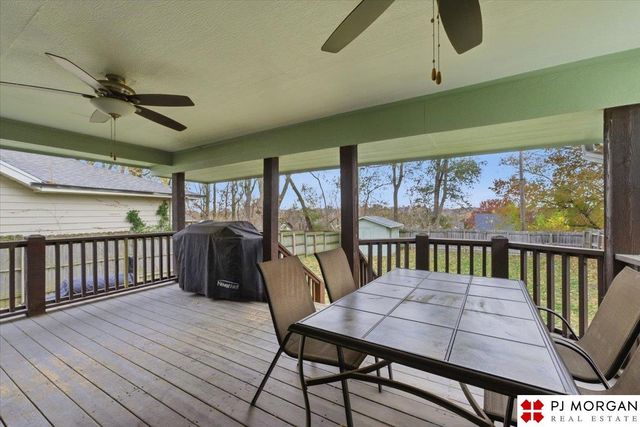 2806 S 33rd Street, Omaha, NE 68105