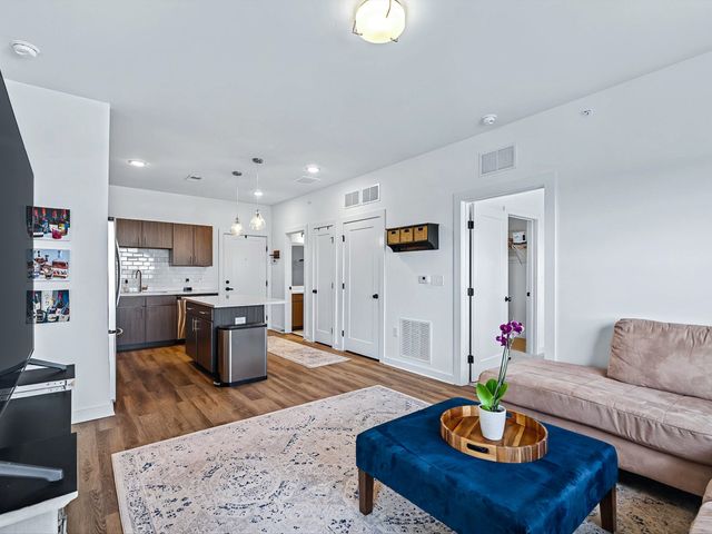 1540 Lebanon Pike Unit 407, Nashville, TN 37210