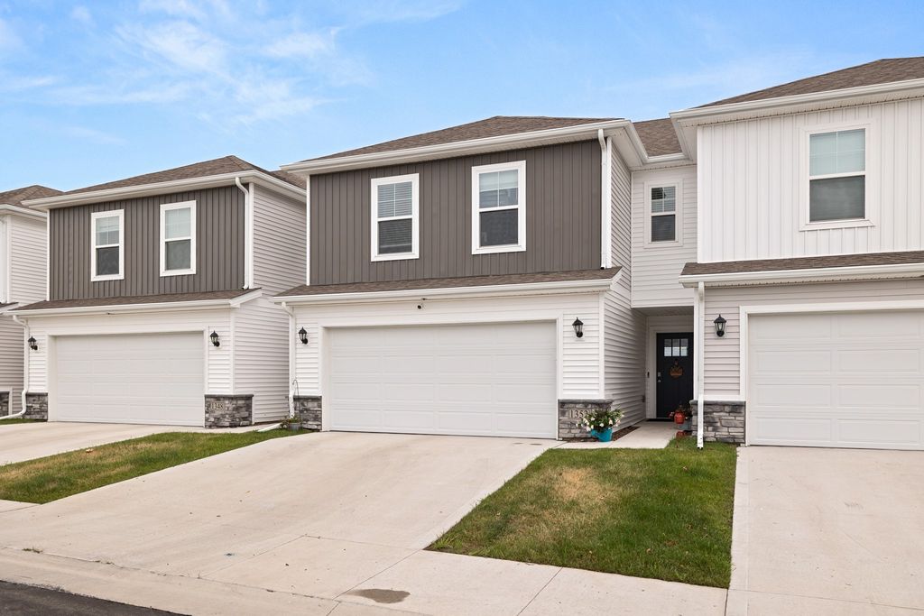 1352 NE 59th Lane, Ankeny, IA 50021