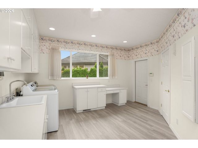 23705 Sw EVEREST Ct, Sherwood, OR 97140