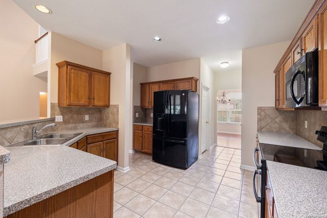 101 Shadow Mt Drive, Cibolo, TX 78108