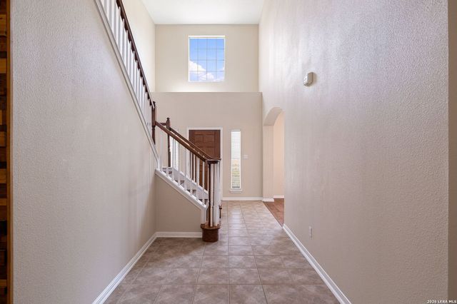 101 Shadow Mt Drive, Cibolo, TX 78108