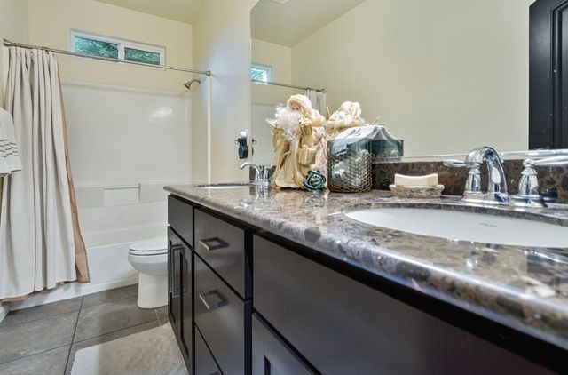 12389 Muir Trail Way, Rancho Cordova, CA 95742