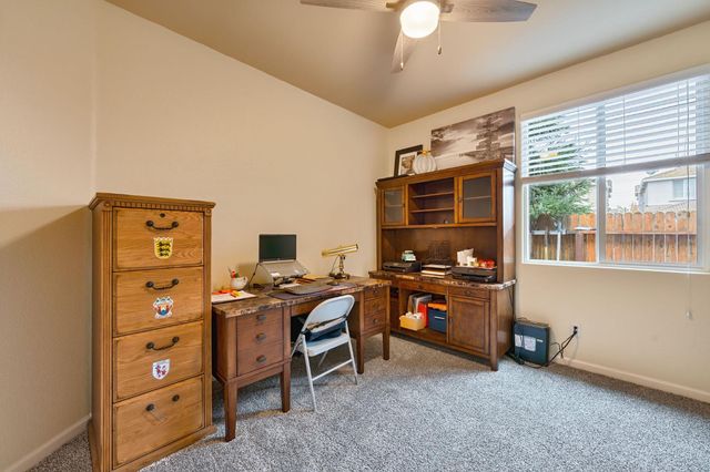 12389 Muir Trail Way, Rancho Cordova, CA 95742