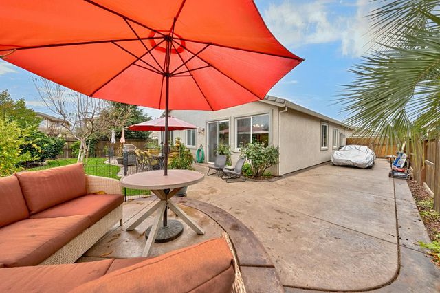 12389 Muir Trail Way, Rancho Cordova, CA 95742