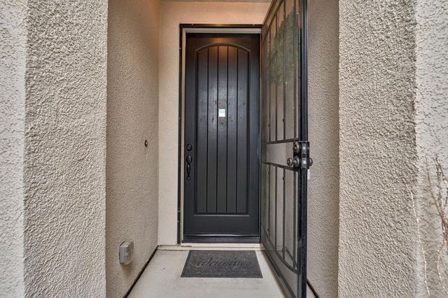 12389 Muir Trail Way, Rancho Cordova, CA 95742