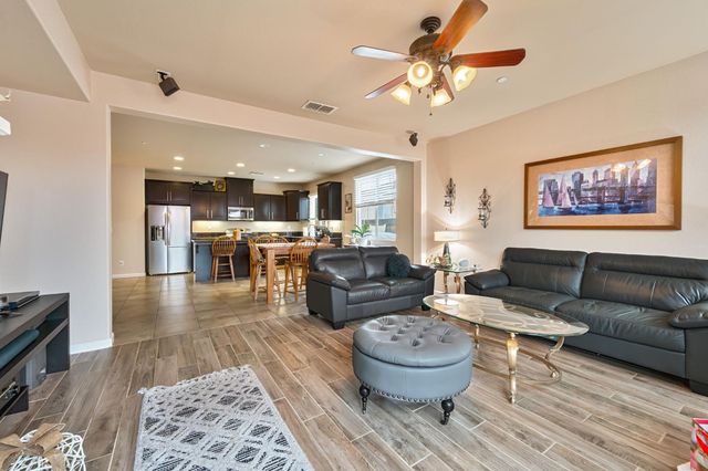 12389 Muir Trail Way, Rancho Cordova, CA 95742