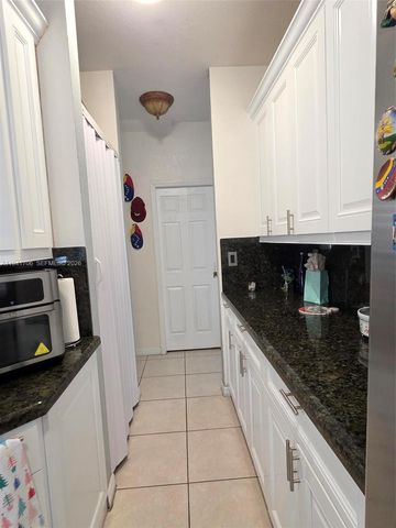 11702 SW 137th Place, Miami, FL 33186