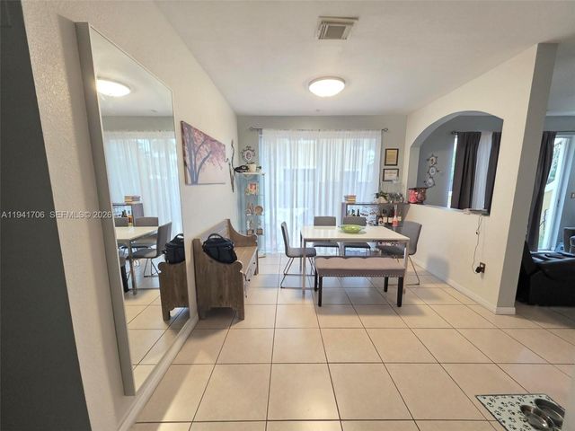 11702 SW 137th Place, Miami, FL 33186