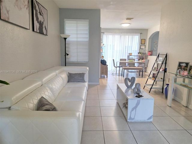 11702 SW 137th Place, Miami, FL 33186