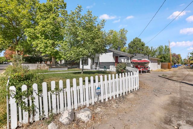 767 Shoup Avenue, Twin Falls, ID 83301