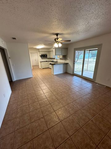 1633 124th Street, Lubbock, TX 79423