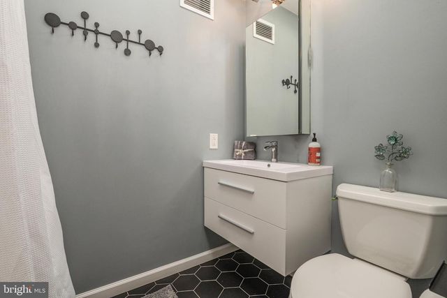 906 JACKSON ST, Annapolis, MD 21403
