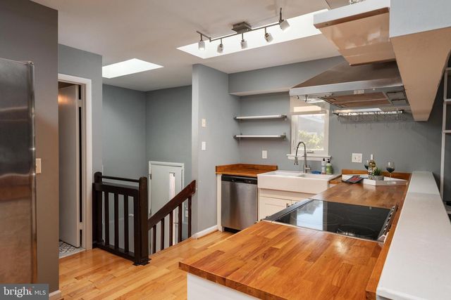 906 JACKSON ST, Annapolis, MD 21403