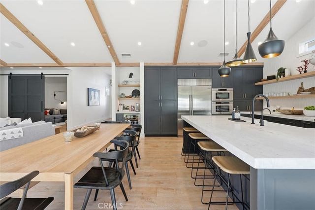 2848 Carob, Newport Beach, CA 92660