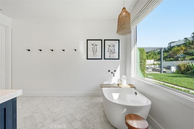 2848 Carob, Newport Beach, CA 92660