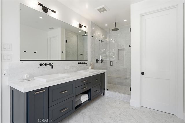 2848 Carob, Newport Beach, CA 92660