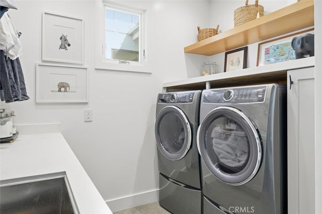 2848 Carob, Newport Beach, CA 92660