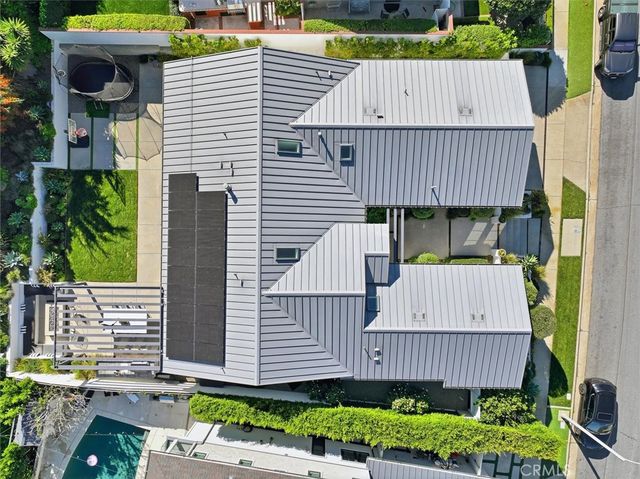 2848 Carob, Newport Beach, CA 92660