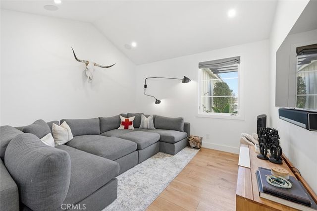 2848 Carob, Newport Beach, CA 92660