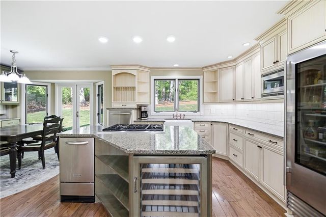 826 Marbrook Drive, Lawrenceville, GA 30044