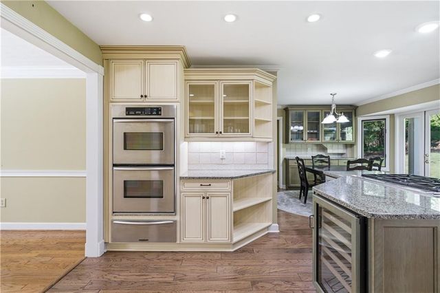 826 Marbrook Drive, Lawrenceville, GA 30044