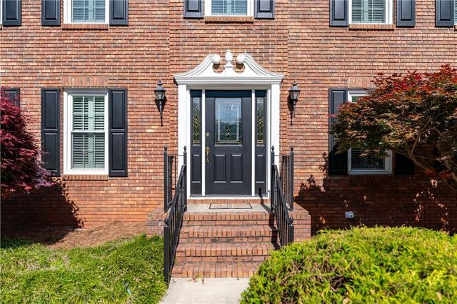 826 Marbrook Drive, Lawrenceville, GA 30044