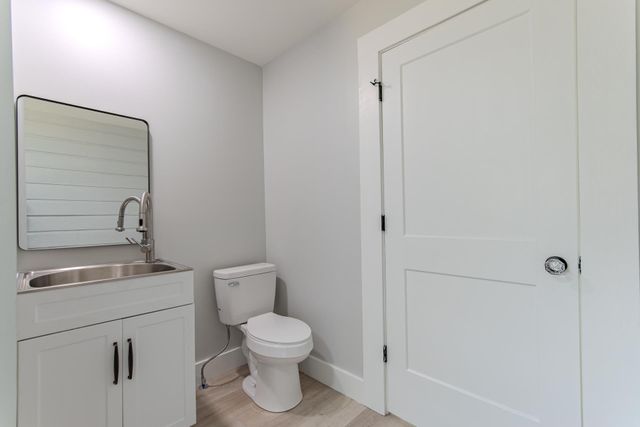 6800 GLENDALE RD, Morris Chapel, TN 38361