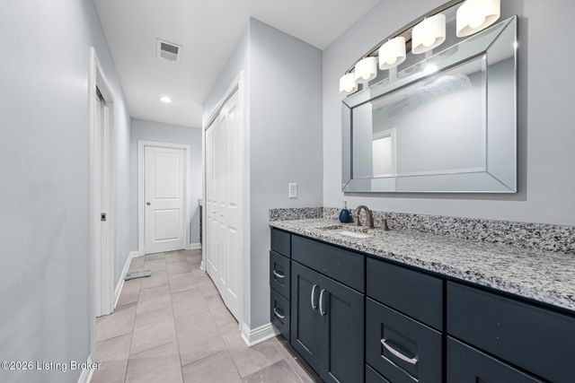 402 Park Ave, Elizabethtown, KY 42701