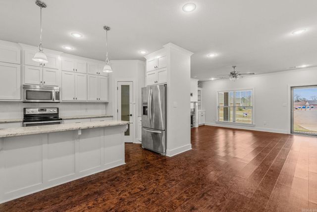 16 Cobalt, Greenbrier, AR 72058