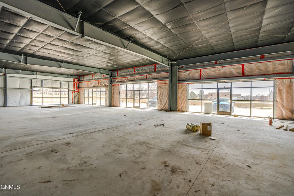 105 Mcdougall Drive N, Lincoln, ND 58504 photo 16