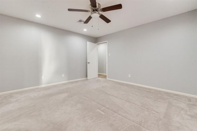 9223 Sandstone Street, Houston, TX 77036