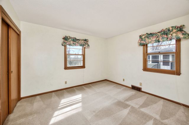 2012 66th Street, Windsor Heights, IA 50324