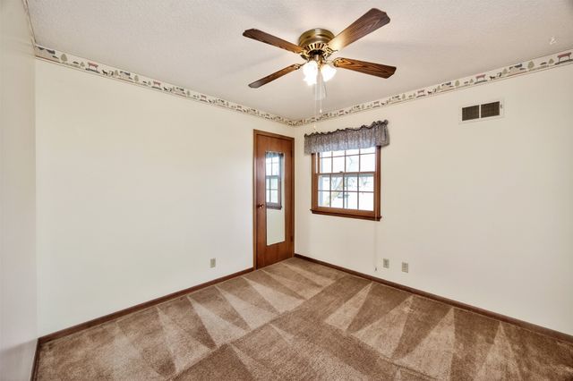 2012 66th Street, Windsor Heights, IA 50324