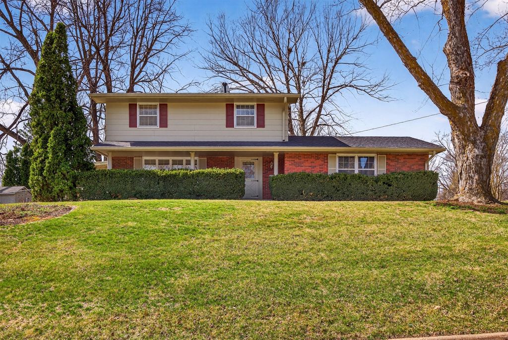 2012 66th Street, Windsor Heights, IA 50324