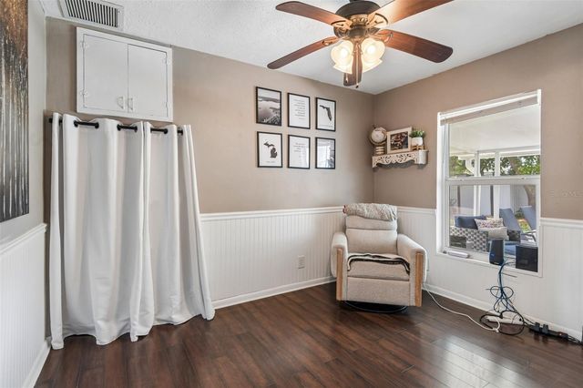 4218 6TH AVENUE N, St Petersburg, FL 33713