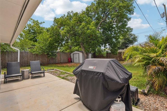 4218 6TH AVENUE N, St Petersburg, FL 33713