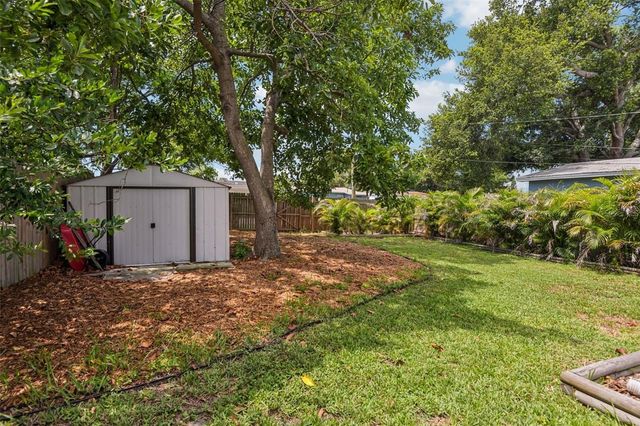 4218 6TH AVENUE N, St Petersburg, FL 33713