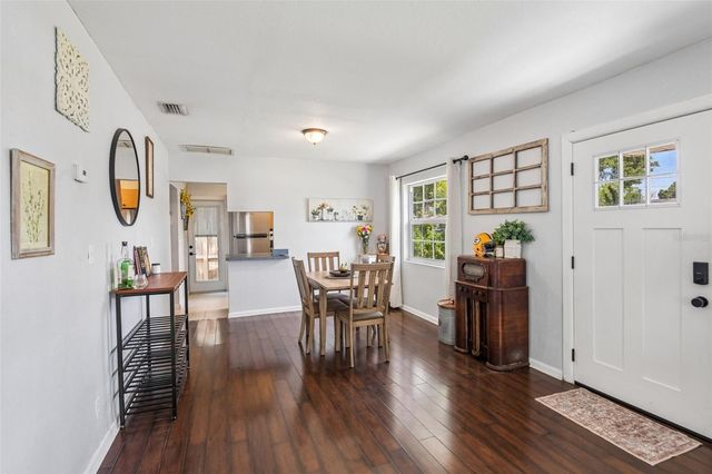 4218 6TH AVENUE N, St Petersburg, FL 33713