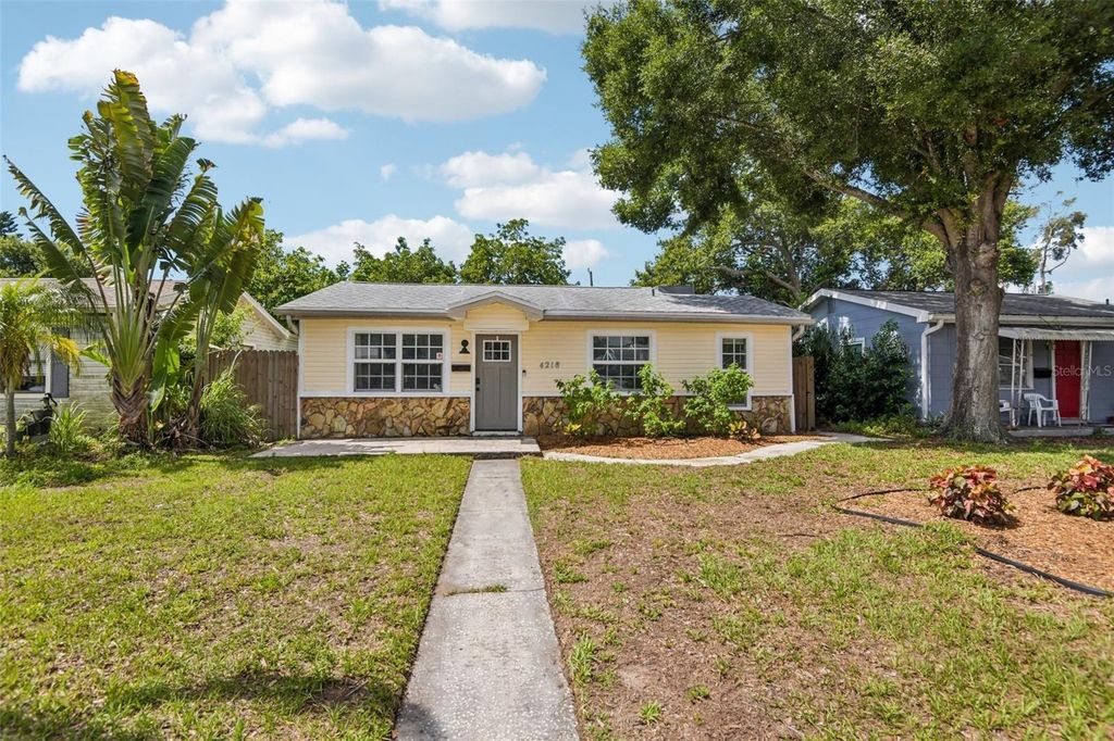 4218 6TH AVENUE N, St Petersburg, FL 33713