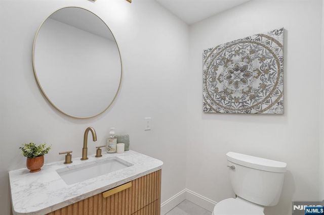 183 Wyckoff Avenue, Wyckoff, NJ 07481