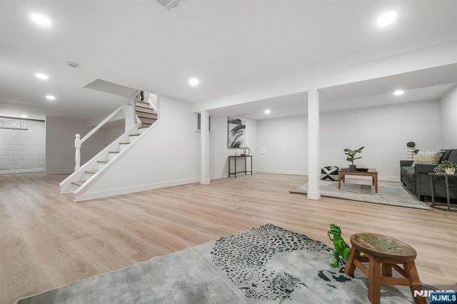 183 Wyckoff Avenue, Wyckoff, NJ 07481