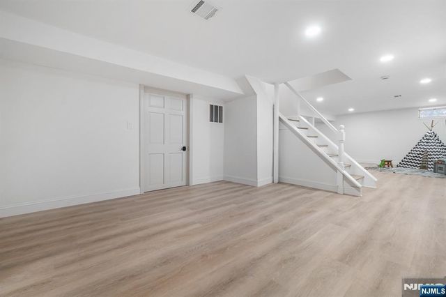 183 Wyckoff Avenue, Wyckoff, NJ 07481