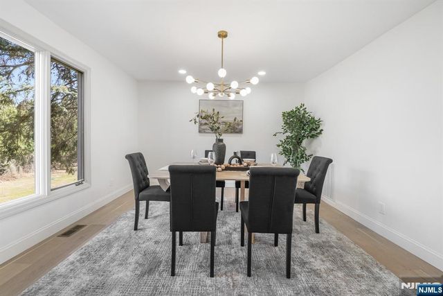 183 Wyckoff Avenue, Wyckoff, NJ 07481